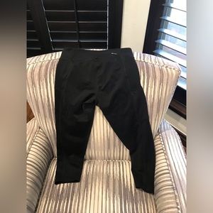 Adidas climalite 3/4 length athletic pants